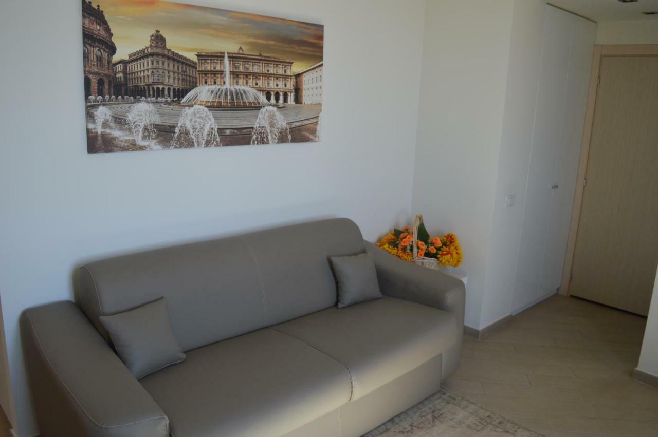 La Lanterna Apartment Genoa Exterior photo